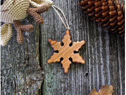 Елочная игрушка из бука  "Снежинка"