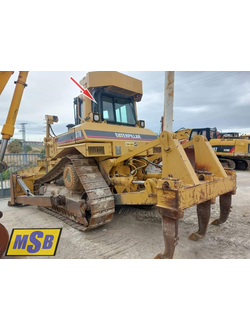 Стекло левое на Caterpillar D7R