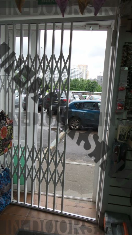 дверные решетки раздвижные 44