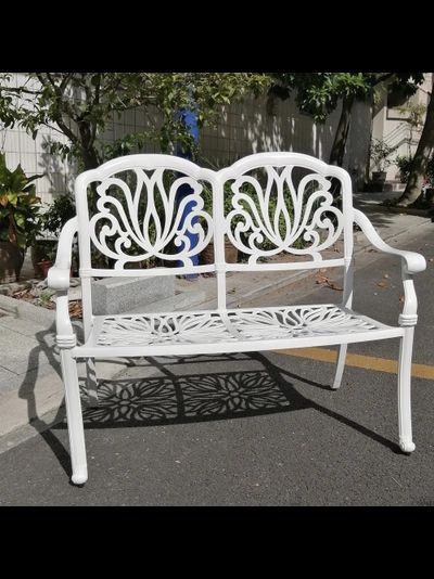 Белая скамья из литого алюминия Valencia