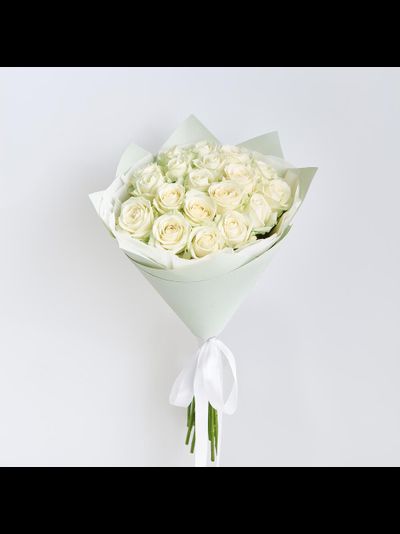 19 белых роз