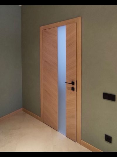 PORTE RICHI (Беларусь). ПРАКТИКА, МОДЕЛЬ К41, НАТУРАЛЬНЫЙ ШПОН ДУБА (БРАШ КОЛОР), ТОН 12/СТЕКЛО МАТОВОЕ