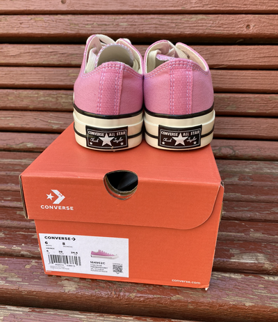 Converse low rosse deals
