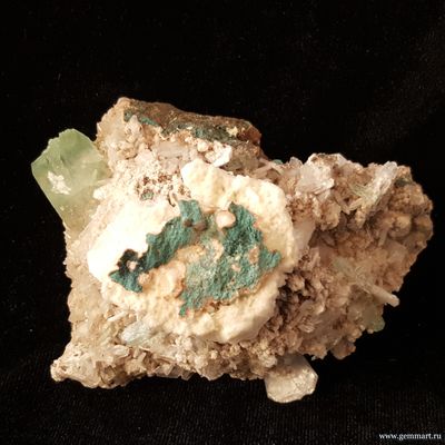 Апофиллит, кристаллы со следами растворения и стильбит на породе 75*60*40мм.