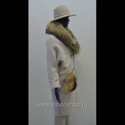 Женское пальто зимнее с меховым воротником и карманами из меха Arti moda 1538 бежевое
