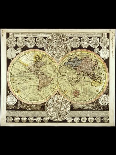 Картина обогреватель, фото старинной карты Планисфера 1700