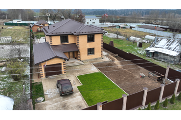 Остекление загородного дома в деревне Морозово Сергиево Посадского района. Профильная Система MELKE EVOLUTION 70 мм 2х камерные стеклопакеты с мульти функцией (энергосбережением) Немецкая фурнитура Зегения Титан АФ + Ламинация с улицы