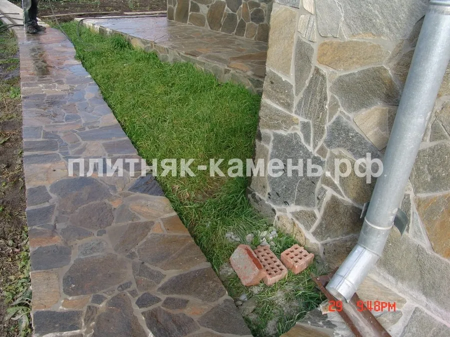 облицовка входной группы натуральным камнем