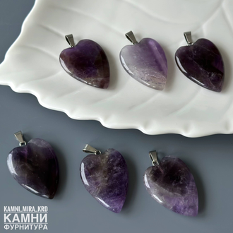 Кулон серцевидной формы фри-форм 34х25 мм из натурального камня, цена за штуку