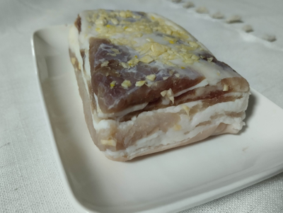 Сало соленое с чесноком домашнее | Ферма СытникЪ