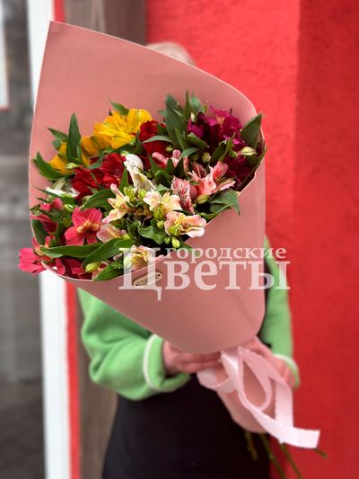 Букет из альстромерий для маме