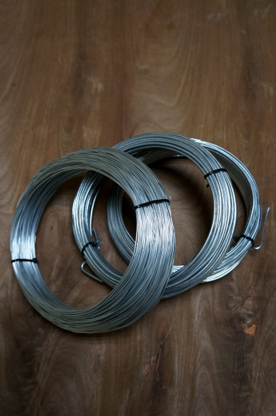 Проволока  вязальная оцинкованная  Ду 3мм бухта  20м/1кг