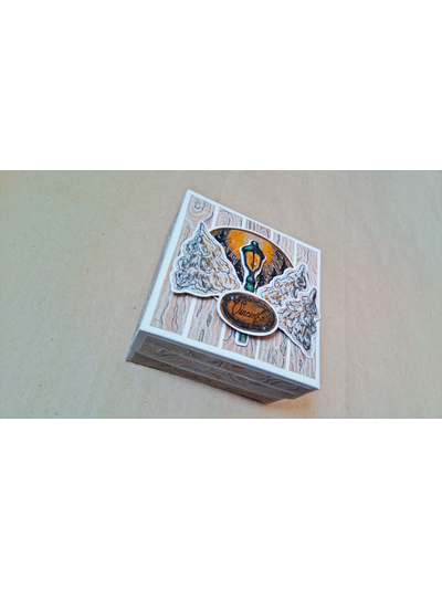 Подарочная коробочка под колье в стиле украшения