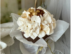 Кулич с зефиром ручной работы