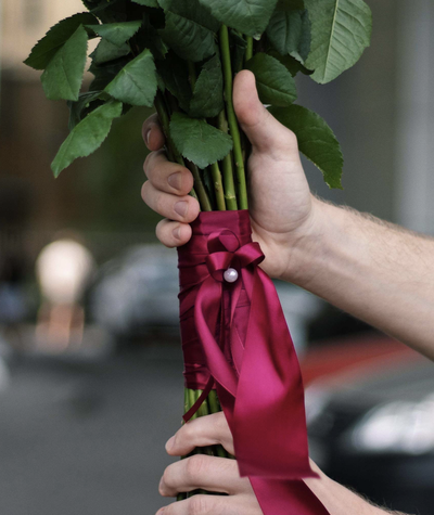 Букет "Красивый комплимент" из 25 голландских роз