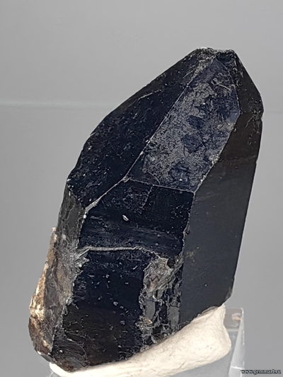 Морион (разн. кварца). Казахстан. 35*19*15мм