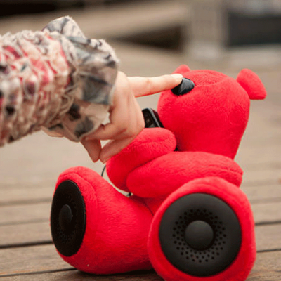 медведь с динамиками