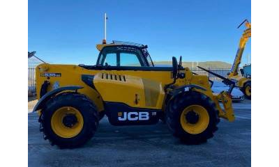 Пoгрузчик JCВ 535-95