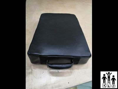 Макивара для отработки лоукиков. Натуральная кожа. Премиум класс. Непробиваемая. Размер 40*60*10 DNN