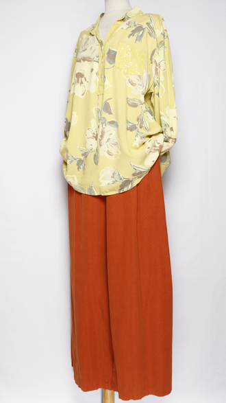 РУБАШКА БОХО "Карман пайетки" размытые цветы коралл, желтая до р.54