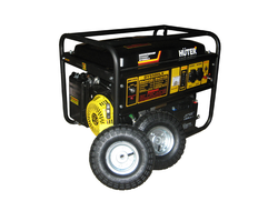 Бензогенератор Huter DY6500LX с колесами и аккумулятором