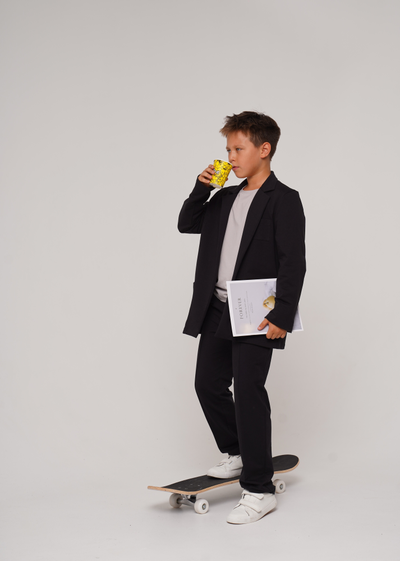 Брюки трикотажные со стрелкой черные