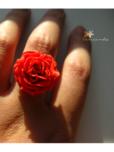 Волшебная роза с капельками росы. Необычное кольцо в виде розы из термоглины