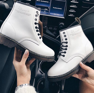 Dr martens cheap smooth leather
