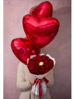 Букет из красных роз + Сердца
