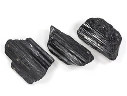 Турмалин чёрный шерл в ассортименте, кристалл /фрагмент кристалла, Бразилия (40-45 мм, 30-34 г) №29747