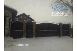 Кованые ворота и калитка, + секции забора+кованые колпаки для столбов+ адресная табличка