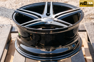Комплект дисков R16 7,0J ET+35 5*114,3 Vossen VPS-302 Черный глянец с полированными лучами (G424)