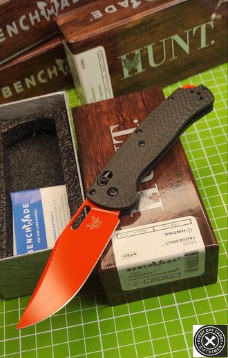 Складной нож BENCHMADE TAGGEDOUT 15535OR CARBON