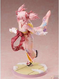 Фигурка 1/7 Мадока Канамэ (Madoka Kaname Haregi Ver.)