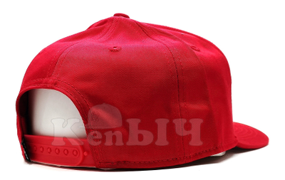 Кепка без рисунка красная с прямым козырьком