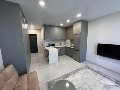 СТУДИЯ 35M2 В ДОЛГОСРОЧНУЮ АРЕНДУ В 50 МЕТРАХ ОТ МОРЯ. ЖК "TROPICAL GARDEN" - ЧАКВИ, ПРИГОРОД БАТУМИ