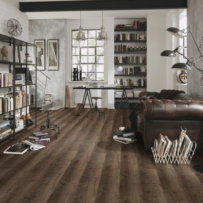 Виниловый пол Wineo 400 Wood XL Дуб Тёмный Ууютный  MLD299WXL 31 класс толщина 9 мм замковый с фаской и подложкой на HDF-плите 2.1 м2