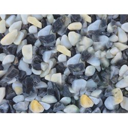 Чёрно-белая мраморная крошка галтованная, фракция 5-10 мм