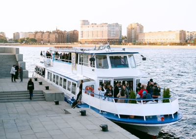 Аренда теплохода на 50-150 человек