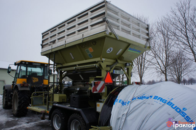 Передвижная вальцовая плющилка влажного зерна с прессом ROmiLL CP2 Plus