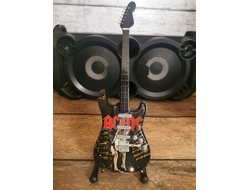 Модель № G12: гитара сувенирная на подставке &quot;AC/DC&quot;