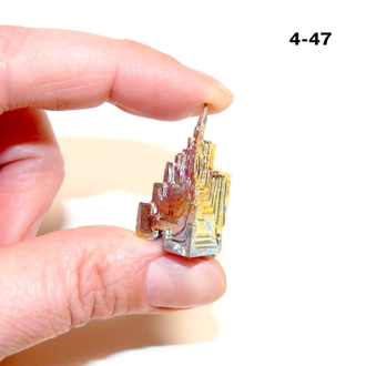 Висмут выращенный (кристалл) №4-47: 14,1г - 31*17*16мм