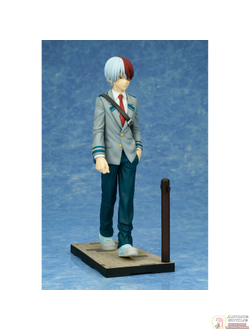 Фигурка 1/8 Шото Тодороки (Todoroki Shouto School Uniform Ver.)
