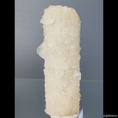 Апофиллит на апофиллите. Индия. 66*22*15мм