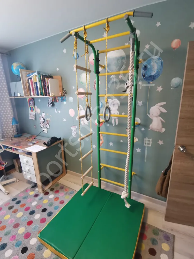 ДСК-12.с "Атлет-2", ступеньки ПВХ, цвет белый-серый, Мат гимнастический 1,0х1,0х0,1 м складной зеленый-желтый