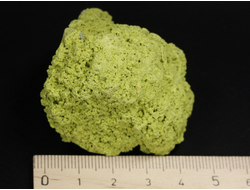 Нонтронит, необработанный "дикий" образец, США (47*40*36 мм, 33 г) №35047