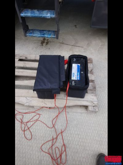 Комплект термозащиты АКБ автокранов и фронтальных погрузчиков КТЗГ-А7+ (КОМПЛЕКТ ИЗ 2-Х ТЕРМОСОВ С ОТДЕЛЬНОЙ КРЫШКОЙ ДЛЯ 2-Х АКБ с НАГРЕВАТЕЛями НТА-2/2+ (круглая клемма d=8mm) АКБ А/h: 120 (E41), Габариты АКБ, мм: (402-408)x(171-175)x(215-235)