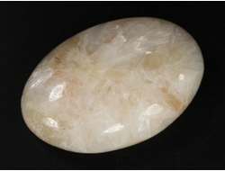 Стильбит, полировка, Индия (53*35*18 мм, 44 г) №35610