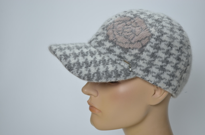 Итальянская зимняя бейсболка с цветком