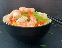 WOK с креветками в сливочном соусе